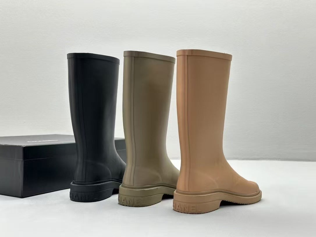 Women's rain boots