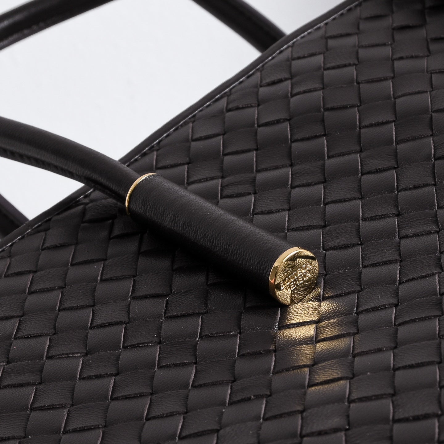 Victoria Woven Tote Paduche